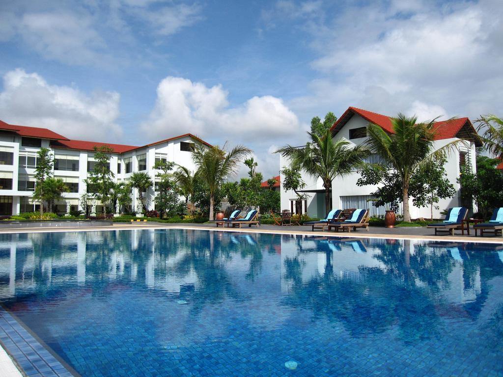 Paradise Angkor Villa Hotel Siem Reap Bagian luar foto