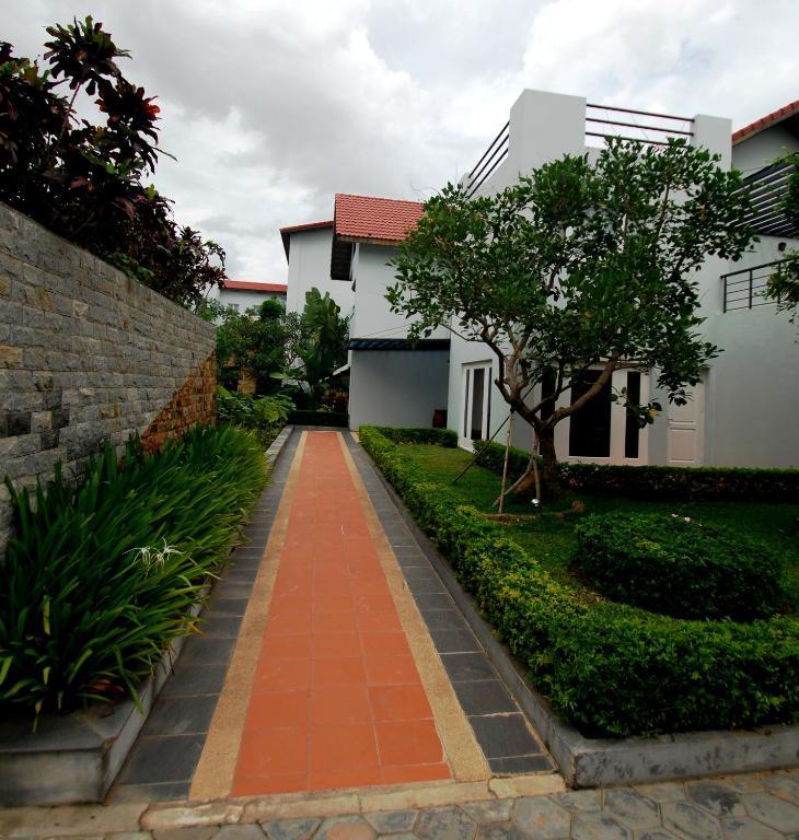 Paradise Angkor Villa Hotel Siem Reap Bagian luar foto