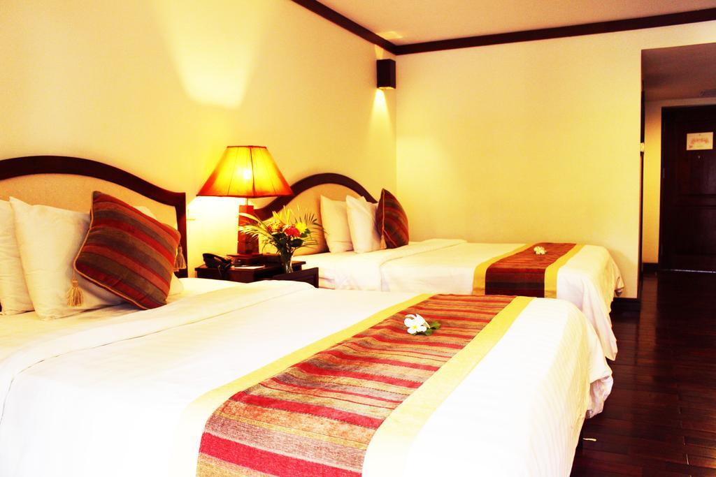 Paradise Angkor Villa Hotel Siem Reap Bagian luar foto