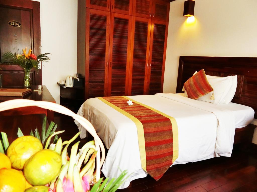 Paradise Angkor Villa Hotel Siem Reap Bagian luar foto