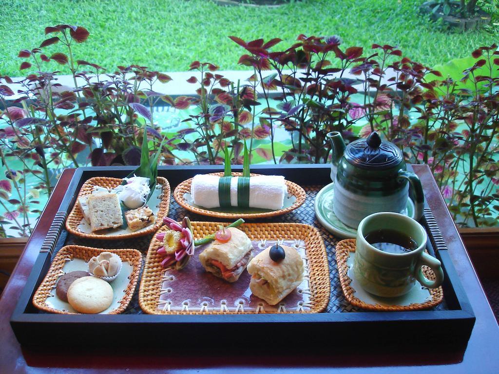 Paradise Angkor Villa Hotel Siem Reap Bagian luar foto